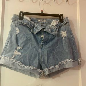 Distressed folded waist denim shorts| Color: light wash